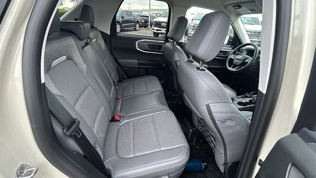 Used 2025 Ford Bronco Sport Badlands image 13