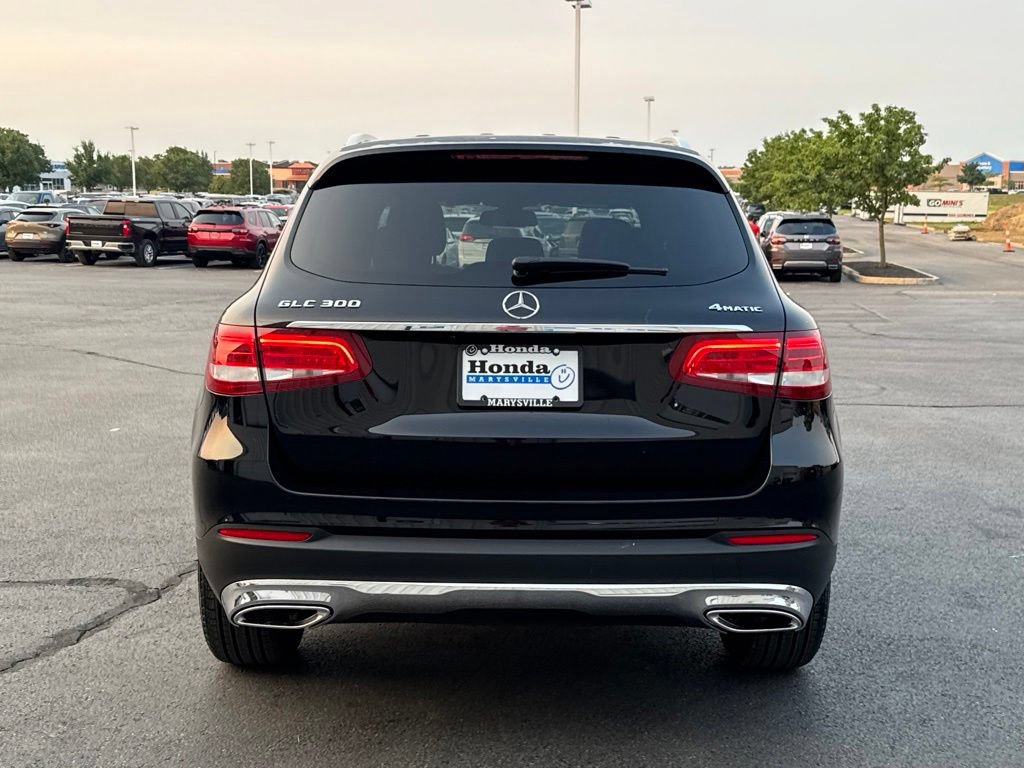 Used 2019 Mercedes-Benz GLC 300 4MATIC w/ Premium Package image 6