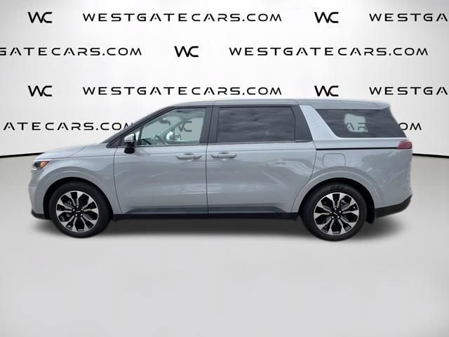 Certified 2024 Kia Carnival EX FWD image 5