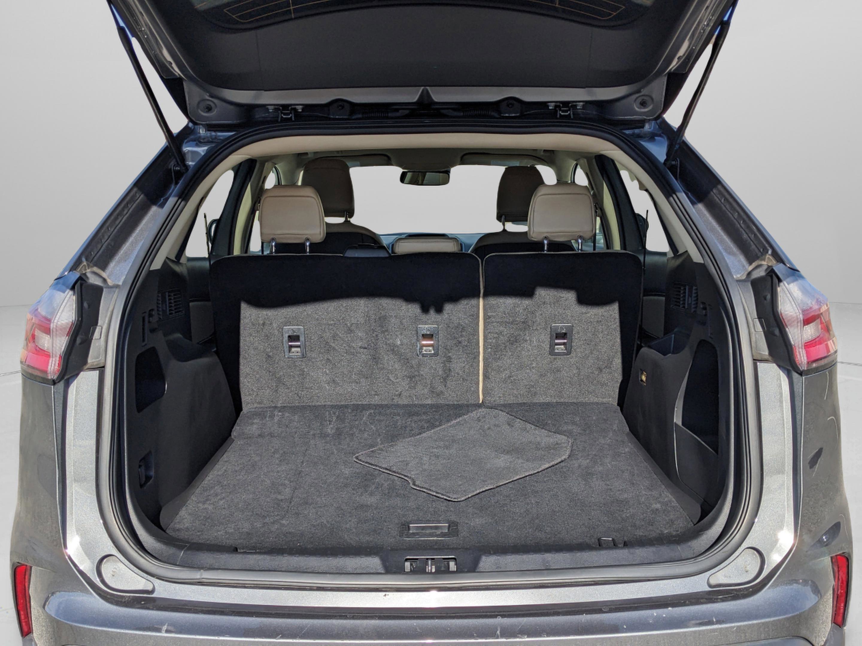 Used 2024 Ford Edge SEL image 37