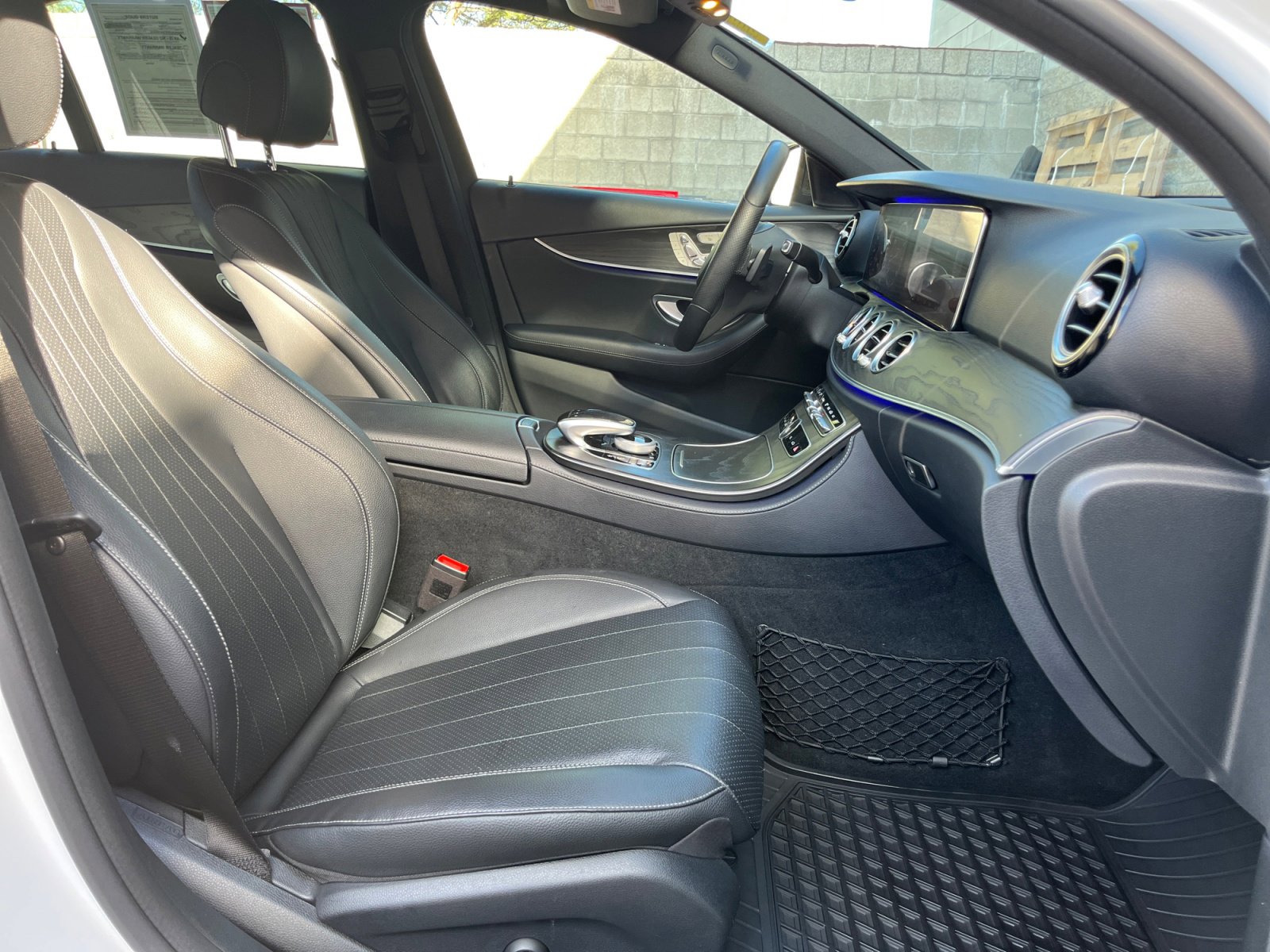Used 2018 Mercedes-Benz E 300 4MATIC image 28
