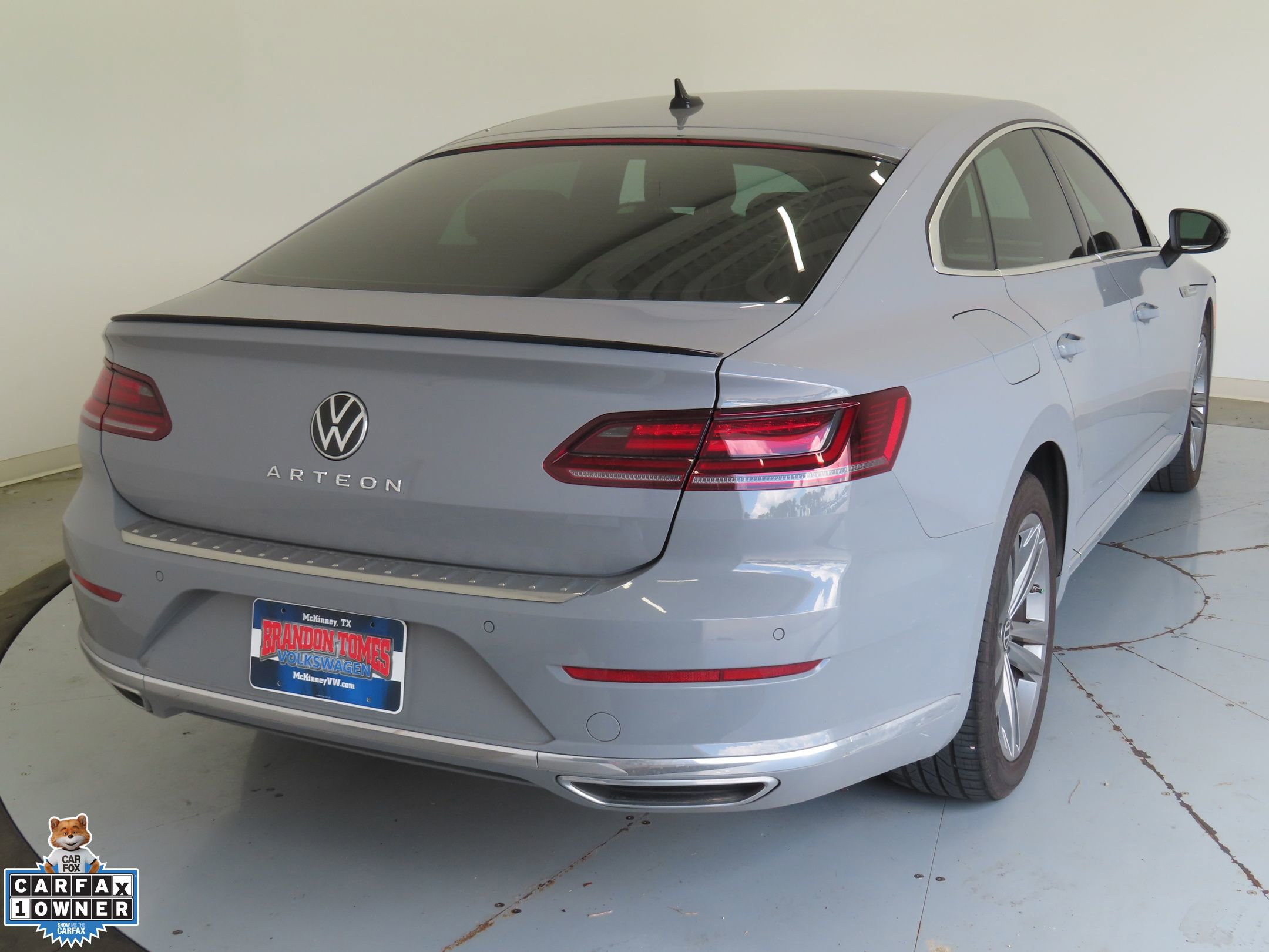 Used 2023 Volkswagen Arteon SE w/ Arteon MDO Package FWD image 3
