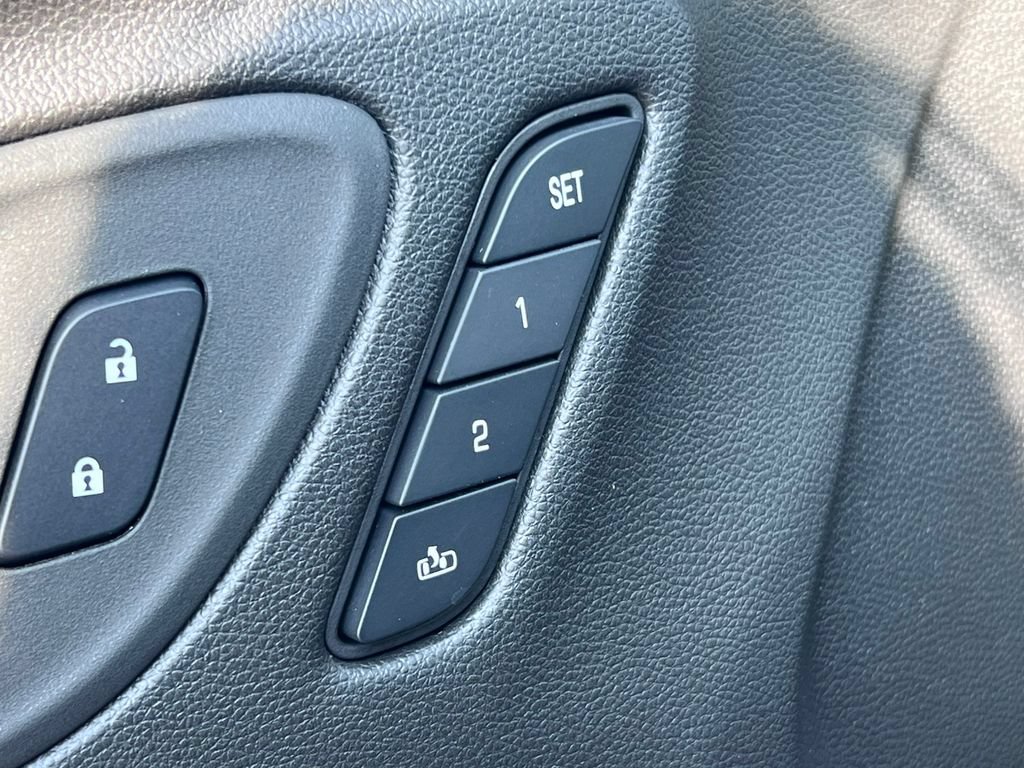 Used 2023 Buick Encore GX Essence w/ Advanced Technology Package AWD/4WD image 16