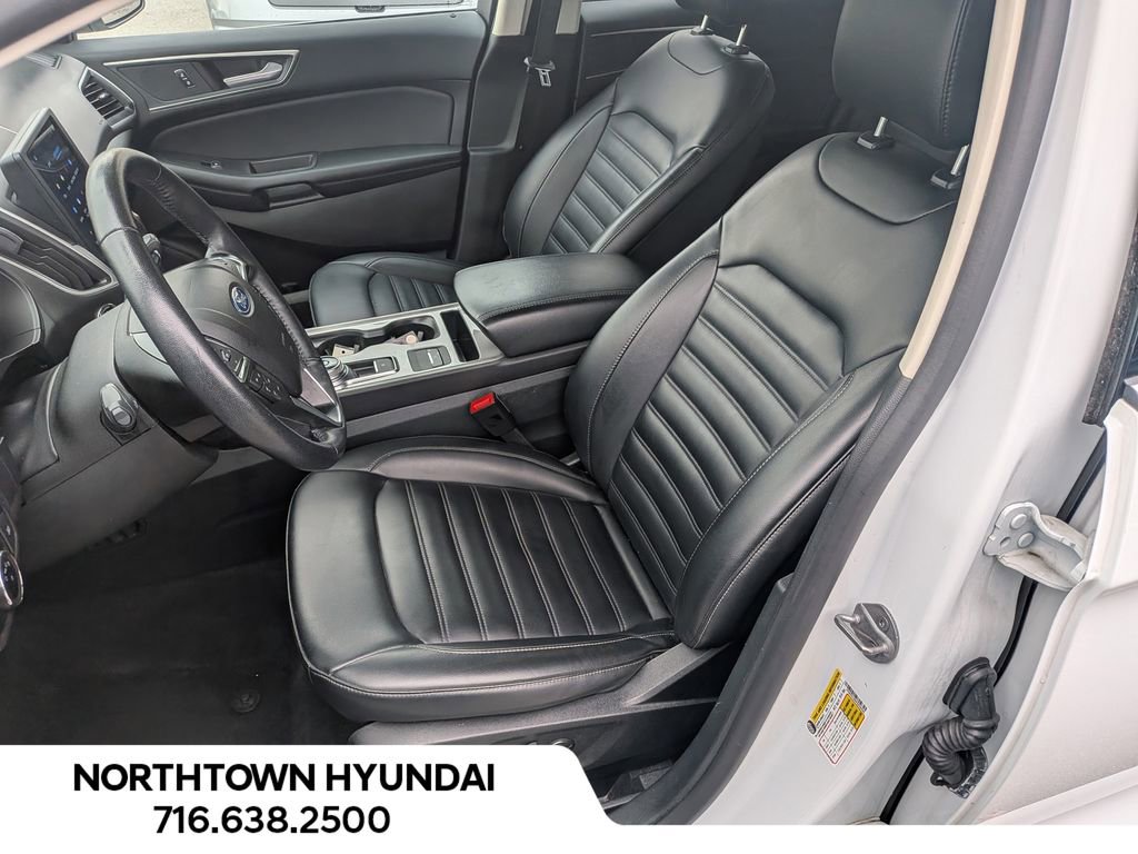 Used 2023 Ford Edge SEL image 6