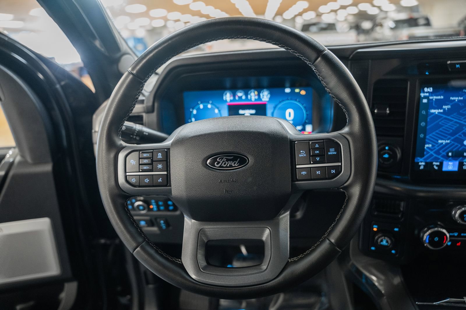 Certified 2025 Ford F150 Lariat w/ Equipment Group 502A High image 38