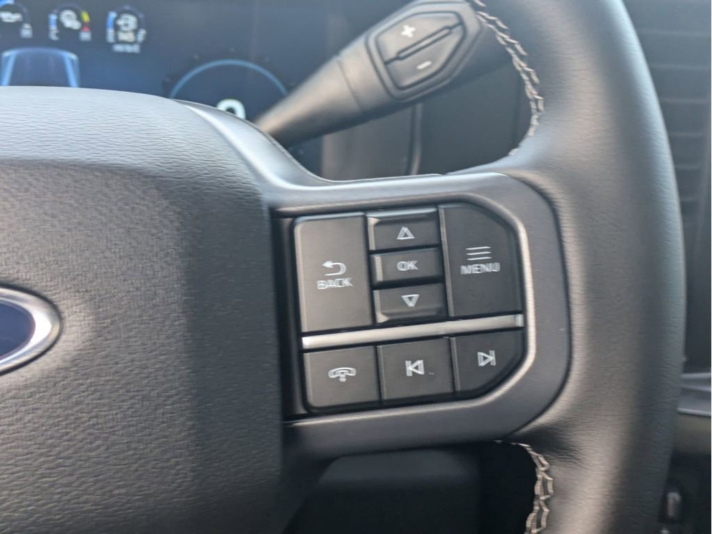 New 2026 Ford F250 Lariat w/ Black Appearance Package image 16