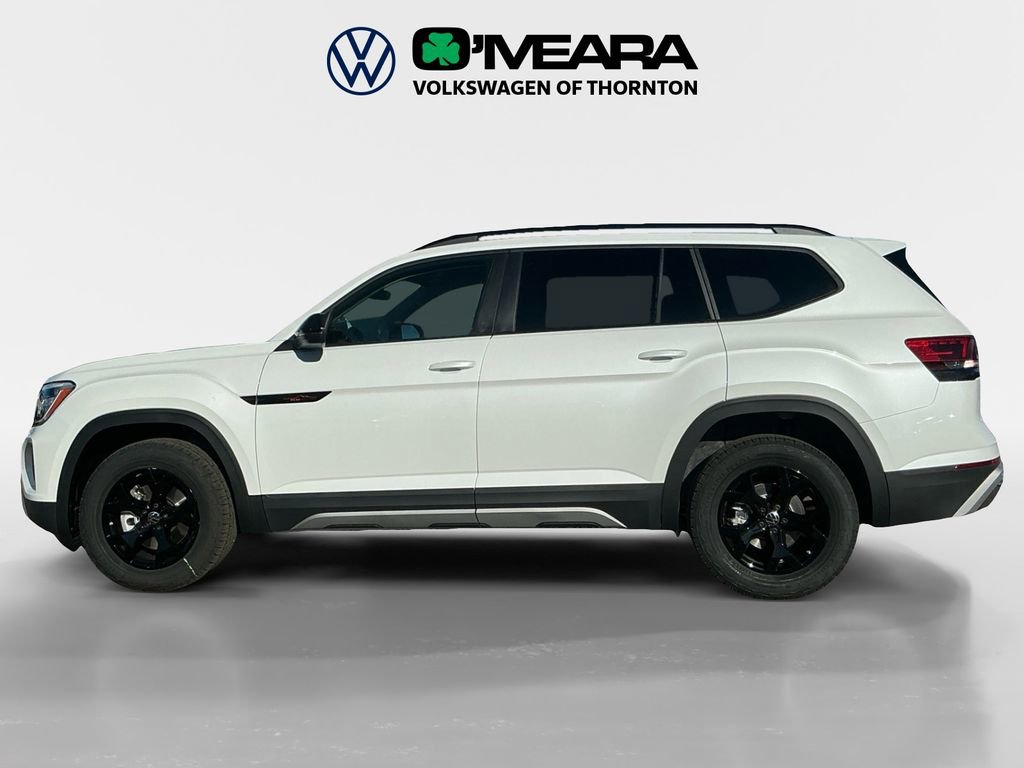 New 2026 Volkswagen Atlas Peak Edition image 2