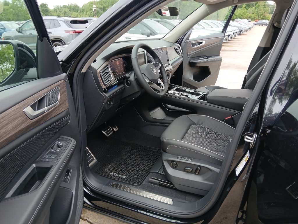 New 2026 Volkswagen Atlas SEL Premium R-Line AWD/4WD image 9