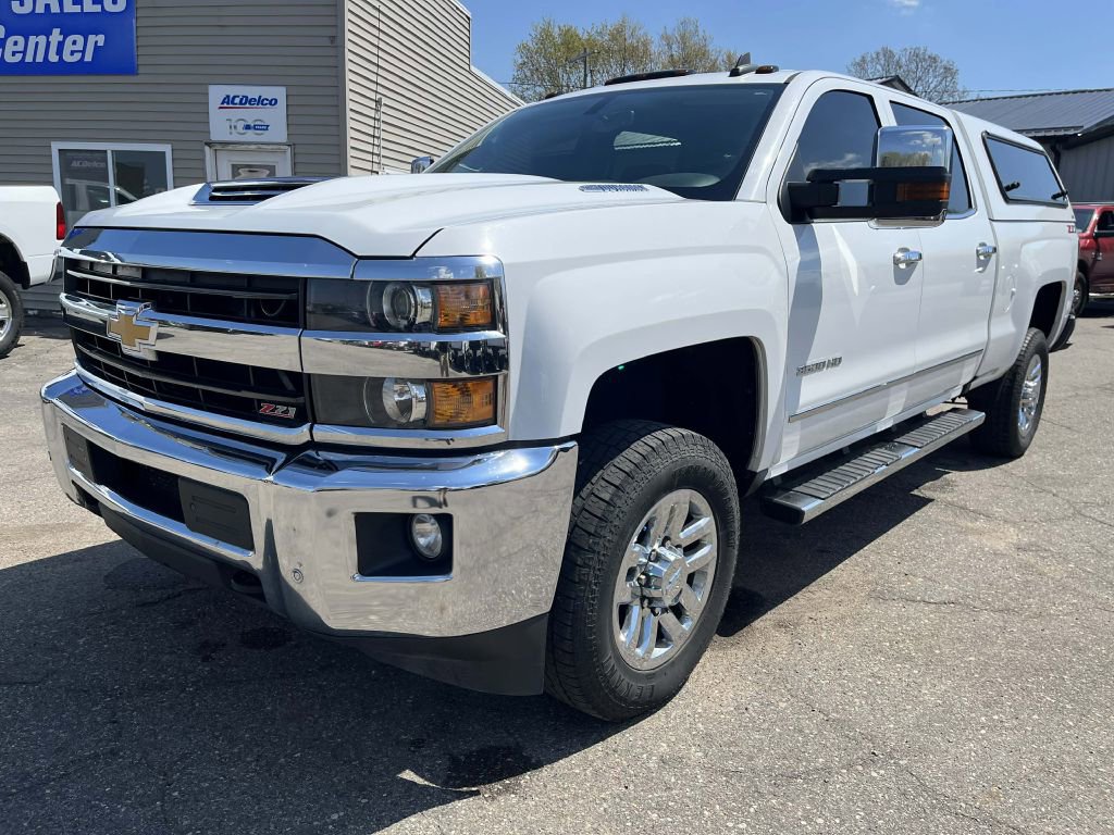 Used 2018 Chevrolet Silverado 3500 LTZ w/ Duramax Plus Package AWD/4WD image 2