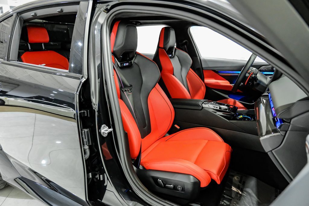 Used 2025 BMW M5 w/ Carbon Package image 35
