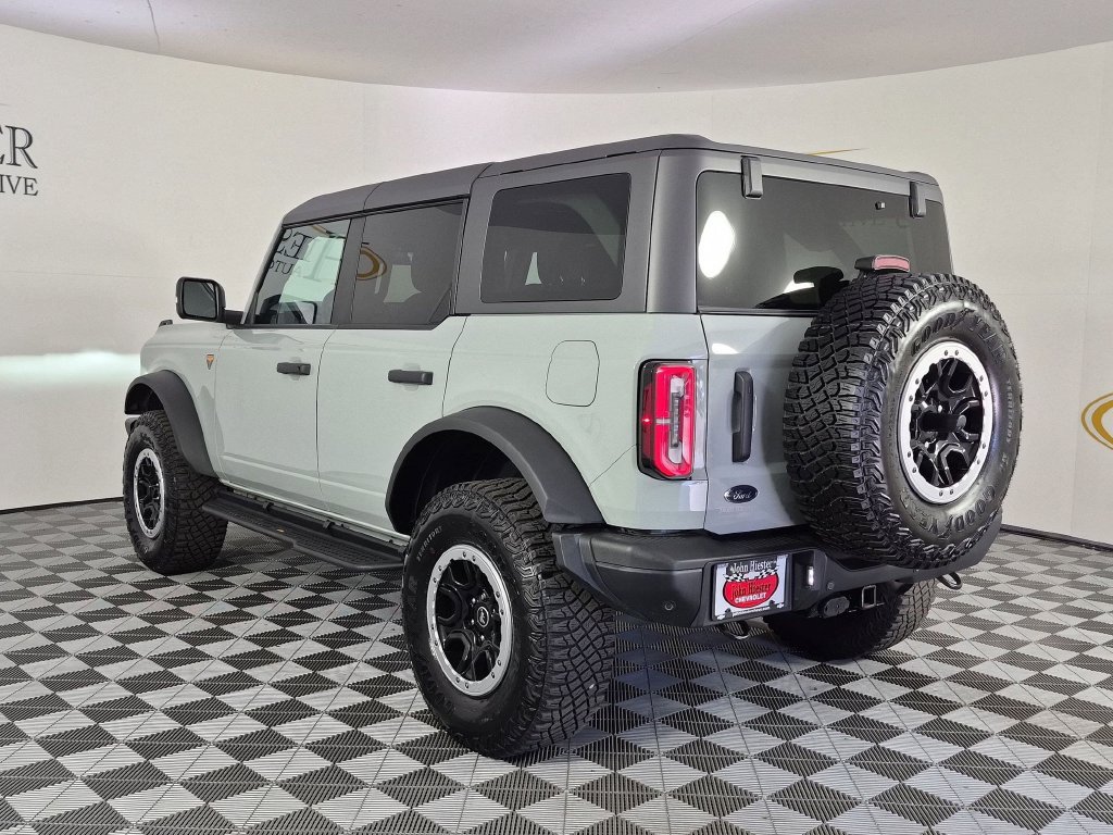 Used 2023 Ford Bronco Badlands AWD/4WD image 6