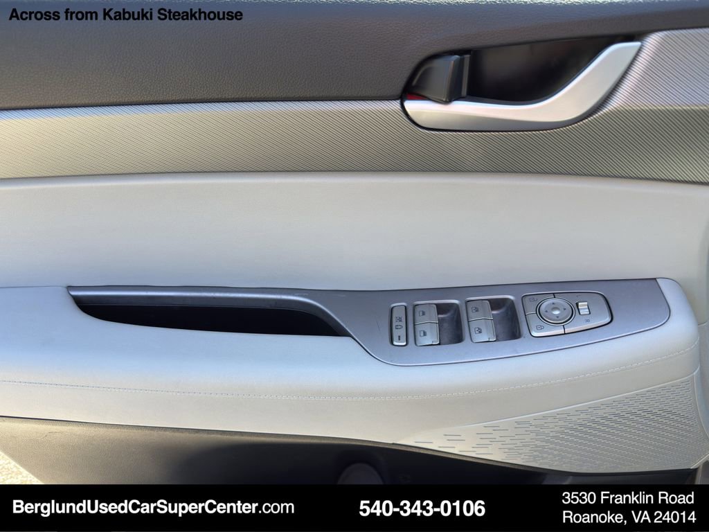 Used 2024 Hyundai Palisade SEL image 17