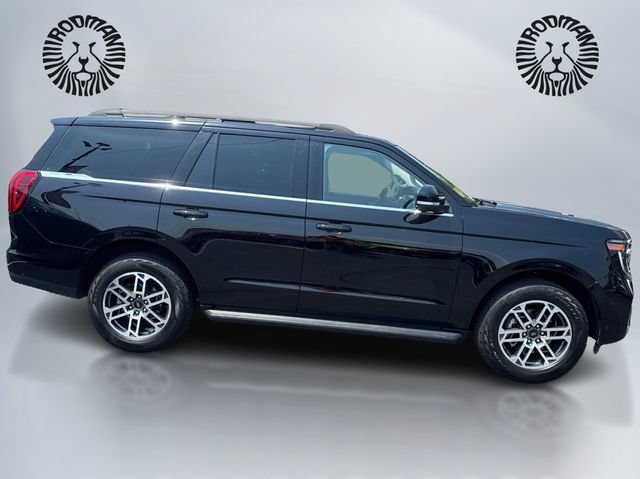 Used 2025 Ford Expedition Active AWD/4WD image 5
