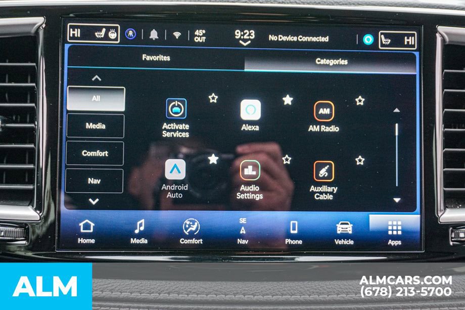 Used 2024 Chrysler Pacifica Select image 40