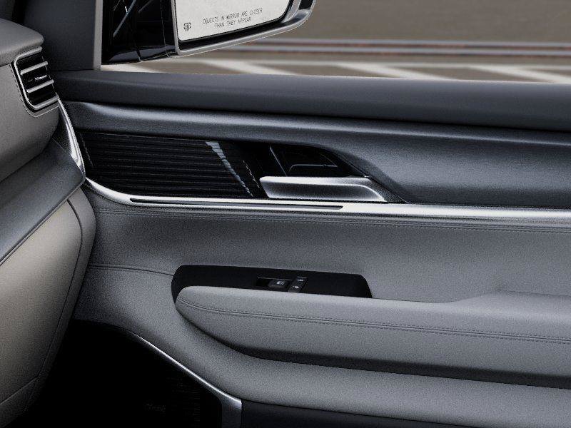 New 2026 Jeep Grand Wagoneer L Limited AWD/4WD image 25