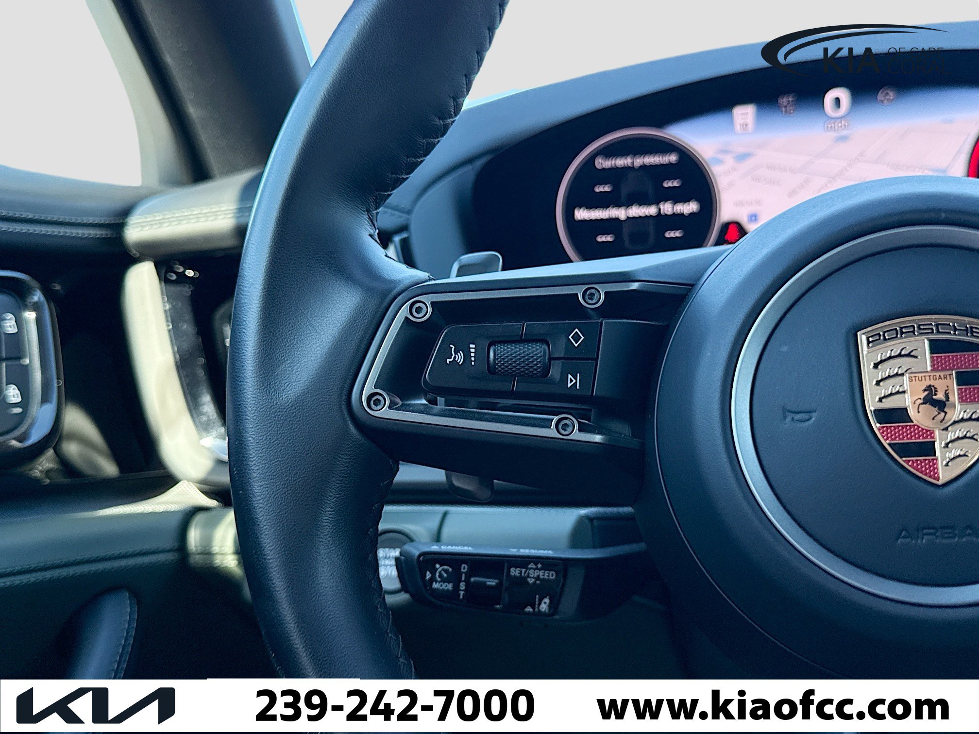 Used 2025 Porsche Panamera 4 image 38