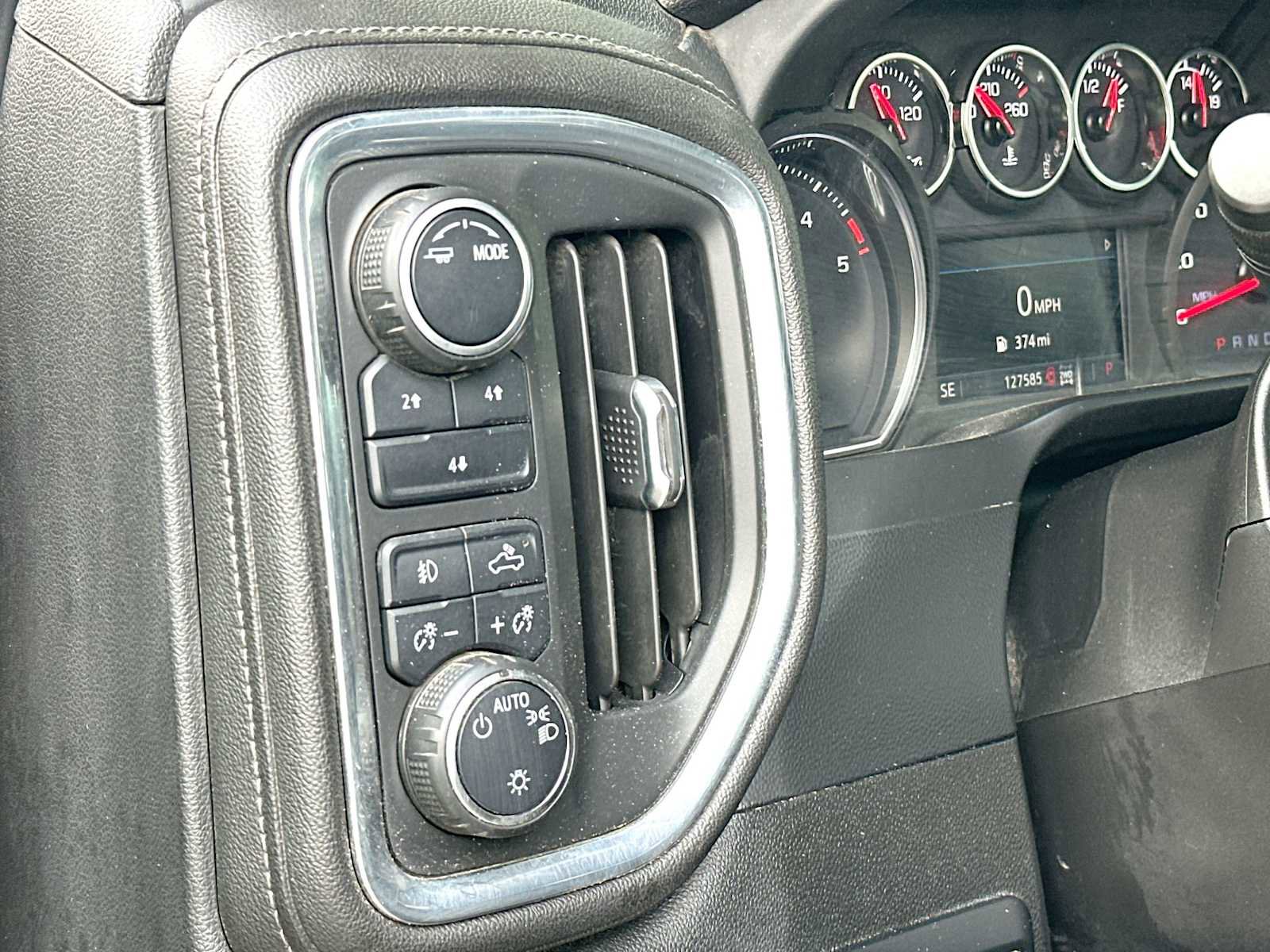 Used 2022 Chevrolet Silverado 3500 LT w/ Convenience Package AWD/4WD image 28