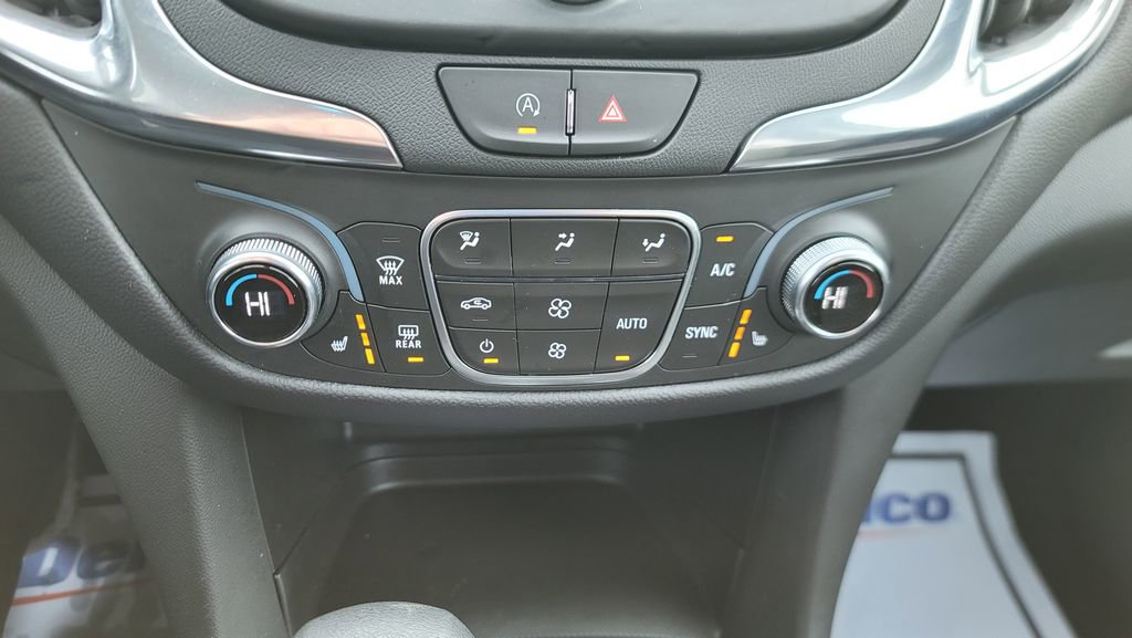 Used 2023 Chevrolet Equinox LT image 22