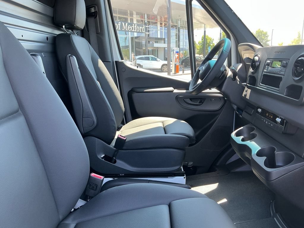 New 2026 Mercedes-Benz Sprinter 2500 image 18