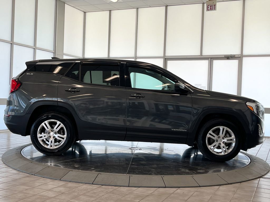 Used 2018 GMC Terrain SLE image 9