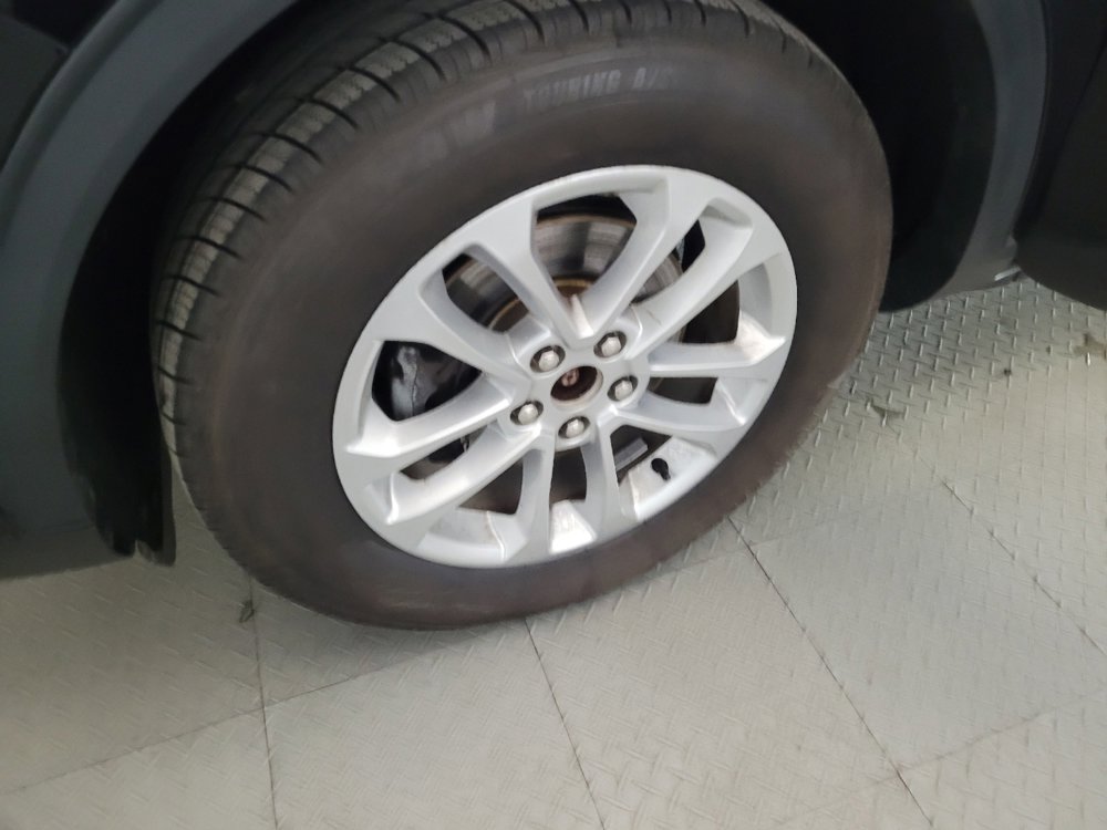 Used 2022 Ford Escape SE w/ Cold Weather Package image 31