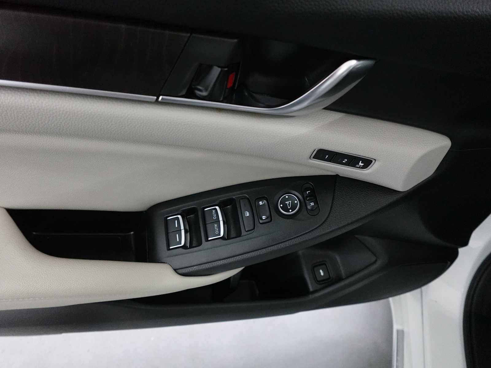 Certified 2019 Honda Accord EX-L image 11