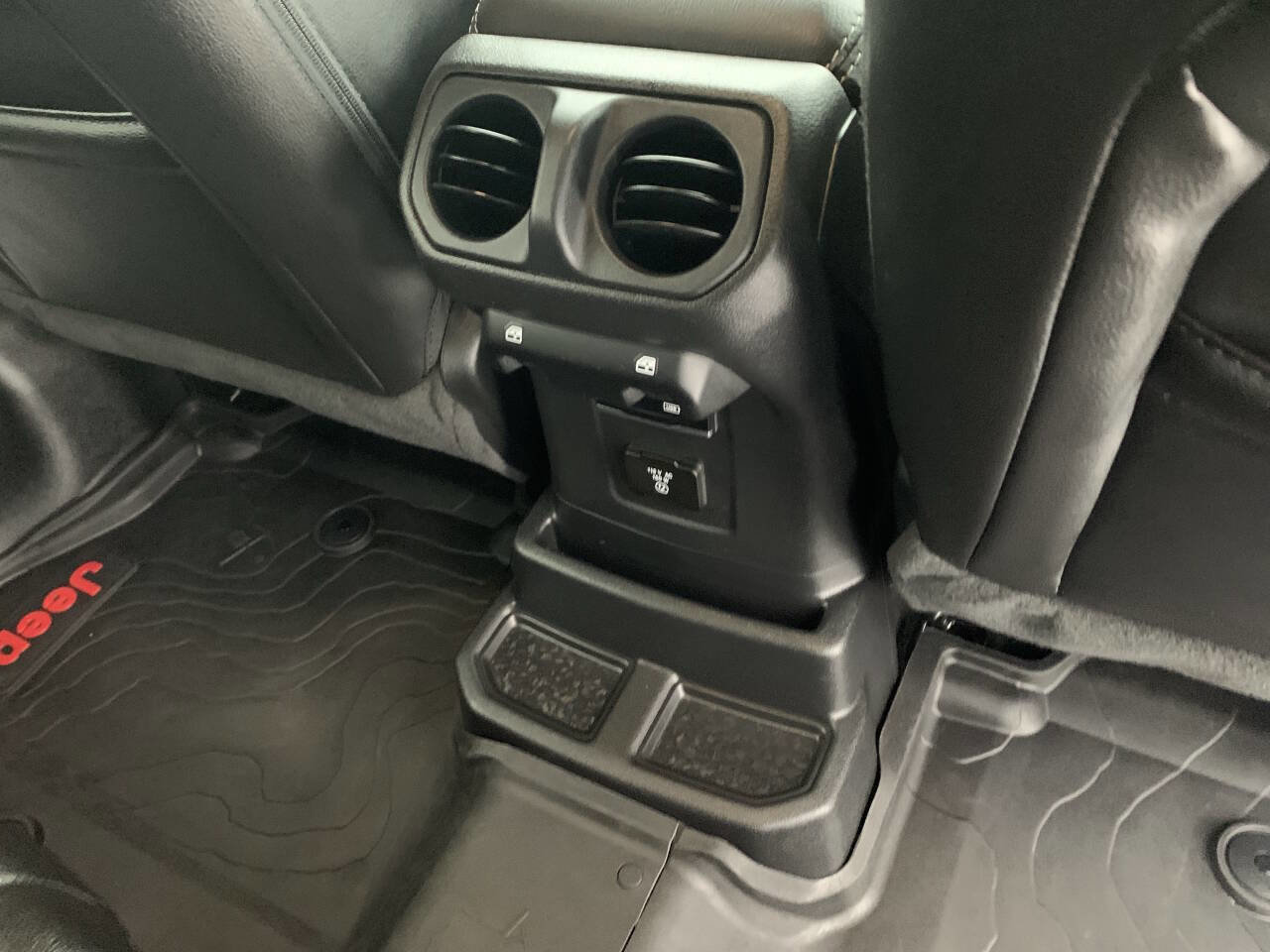 Used 2023 Jeep Wrangler Unlimited Sahara w/ LED Lighting Group image 30