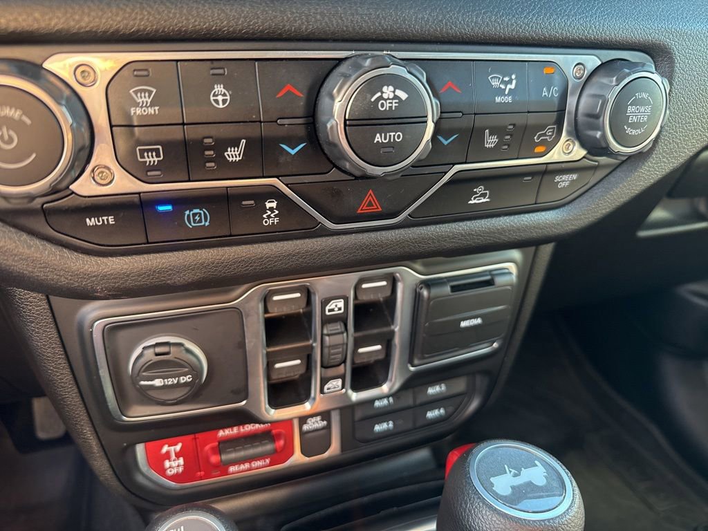 Certified 2025 Jeep Wrangler Willys 4xe image 22