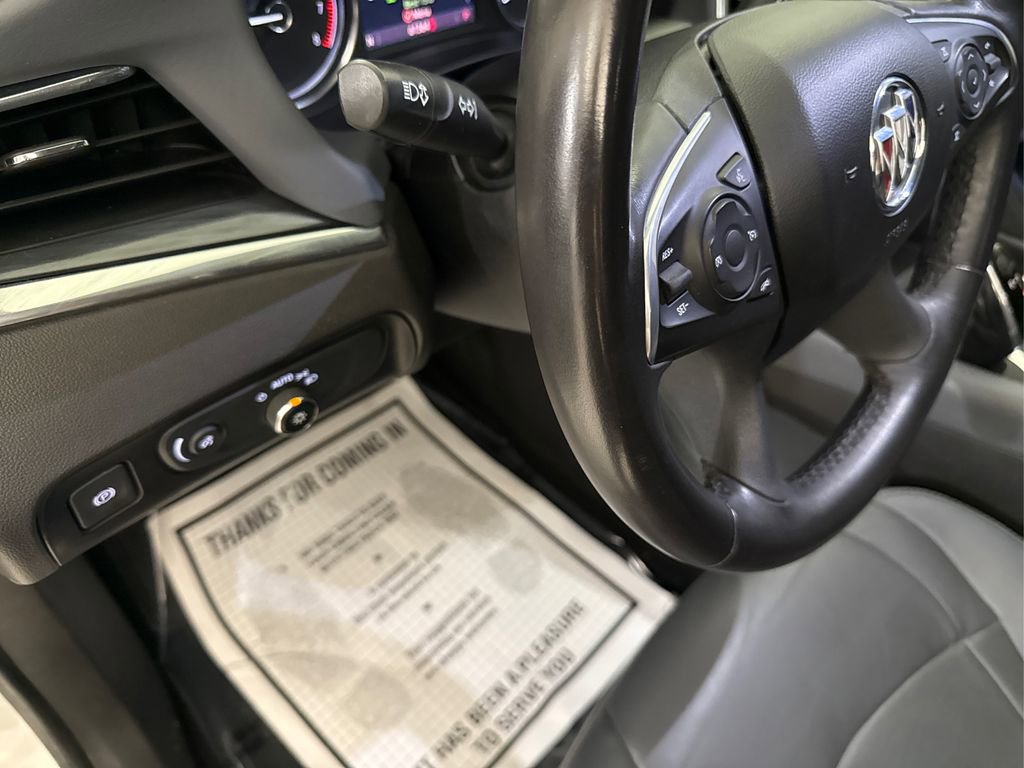 Used 2020 Buick Enclave Essence FWD image 35