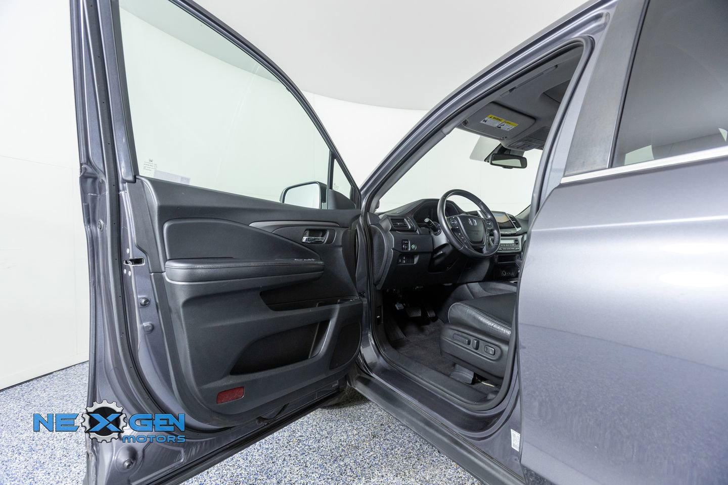 Used 2018 Honda Pilot EX-L image 9