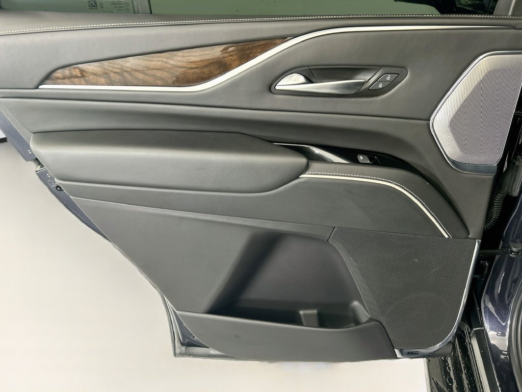 Used 2023 Cadillac Escalade Sport Platinum w/ Heavy-Duty Trailer Package AWD/4WD image 25