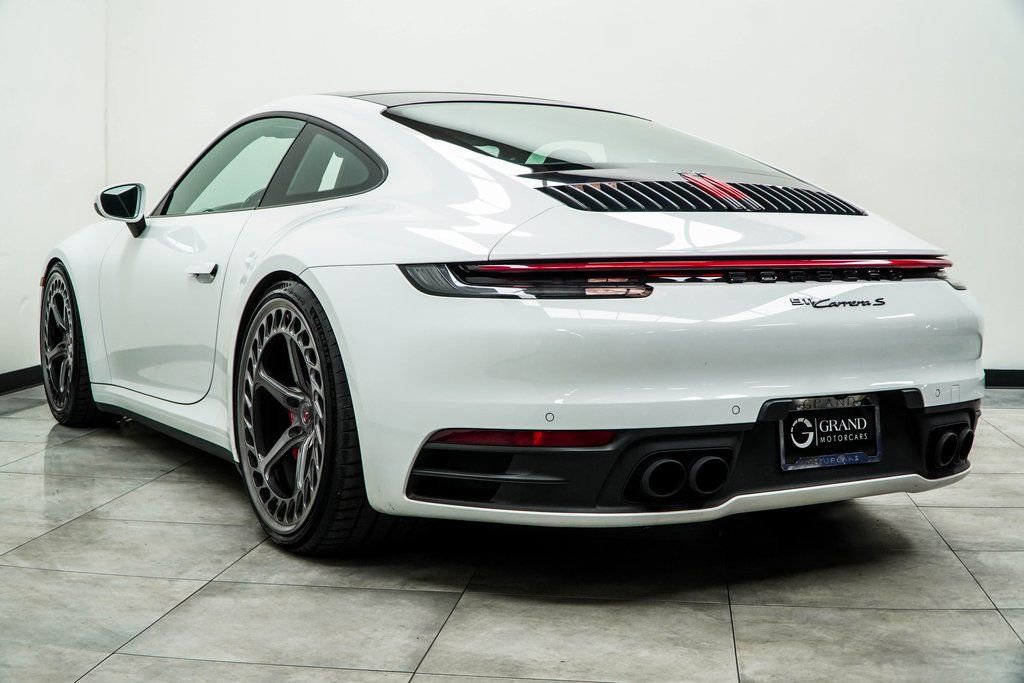 Used 2020 Porsche 911 Carrera S image 11