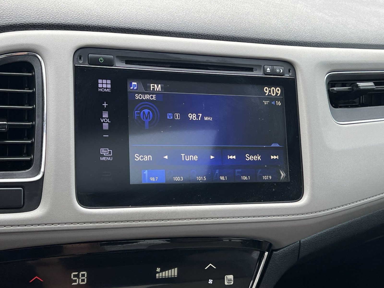 Used 2017 Honda HR-V EX image 16