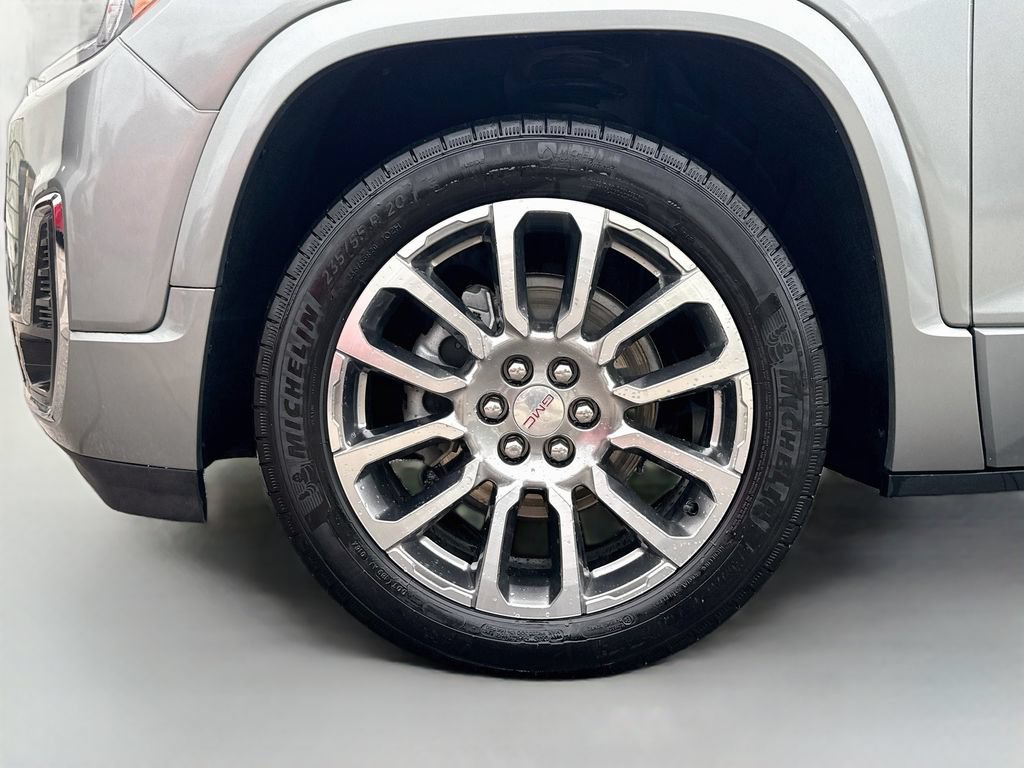 Used 2023 GMC Acadia Denali w/ Denali Ultimate Package FWD image 33