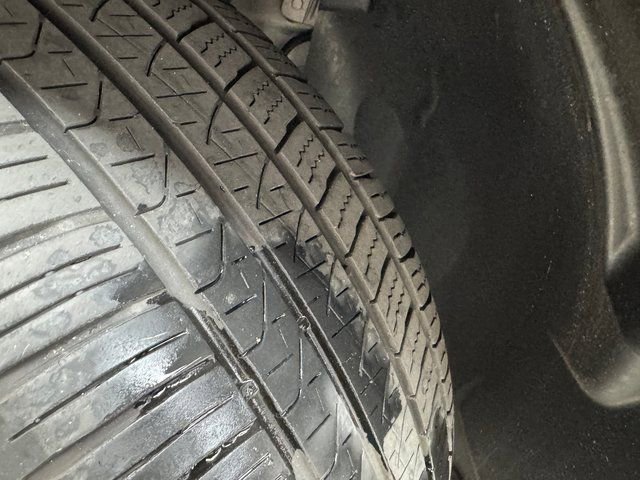 Used 2022 Volvo XC60 B6 R-Design image 29