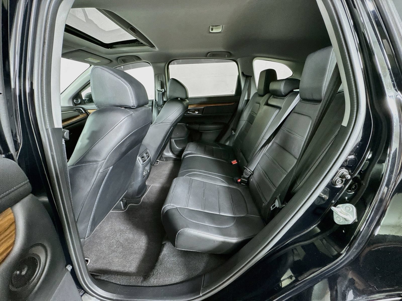 Used 2021 Honda CR-V Touring image 25