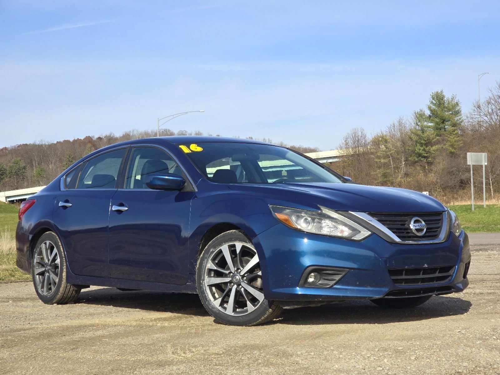 Used 2016 Nissan Altima 2.5 SR image 2