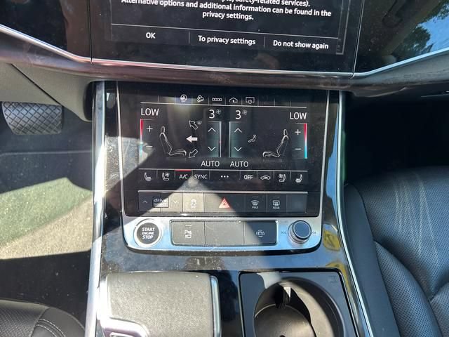 Used 2022 Audi Q8 Premium Plus w/ Premium Plus Package AWD/4WD image 16