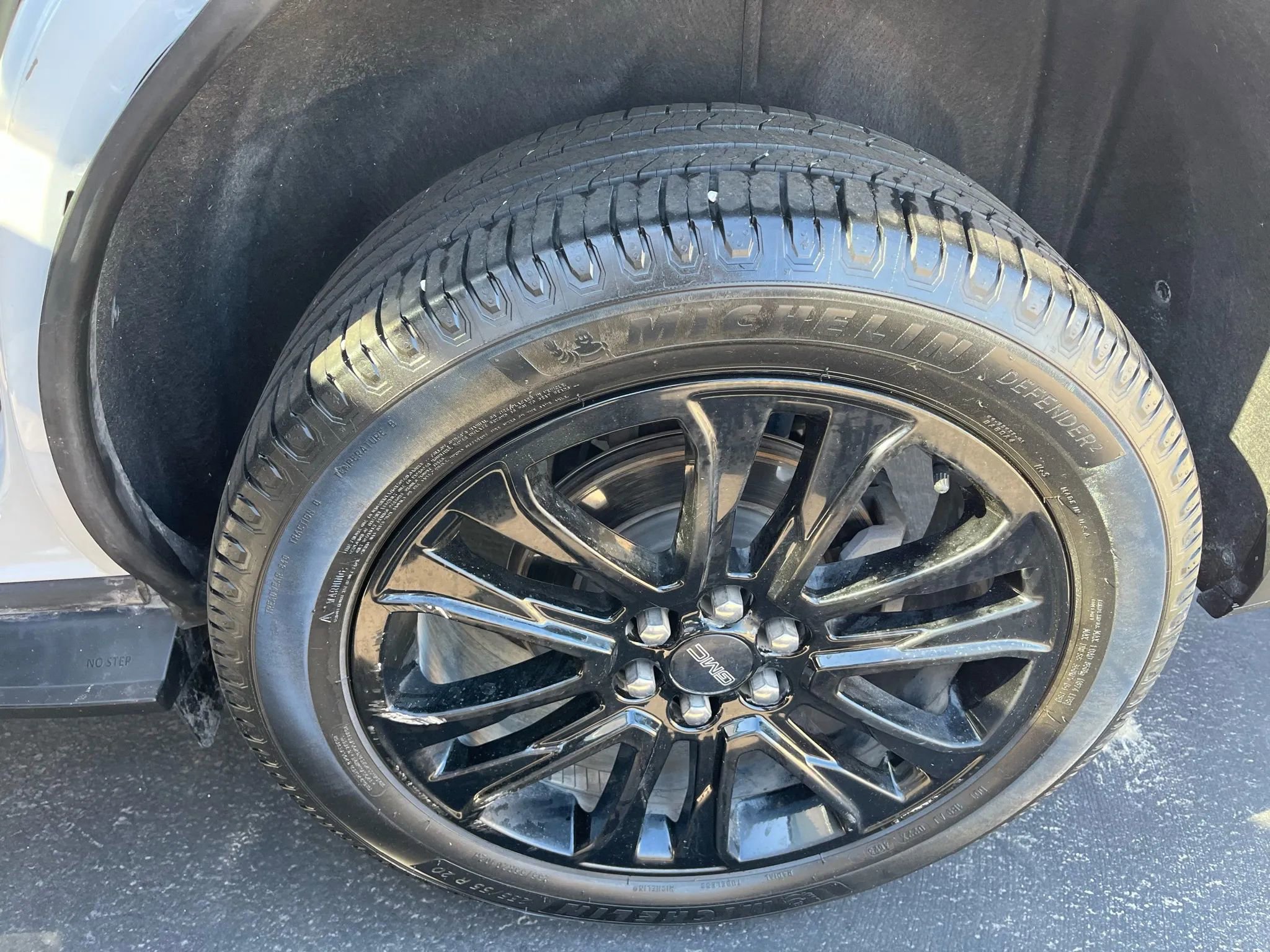 Used 2022 GMC Acadia SLT w/ Elevation Edition image 15