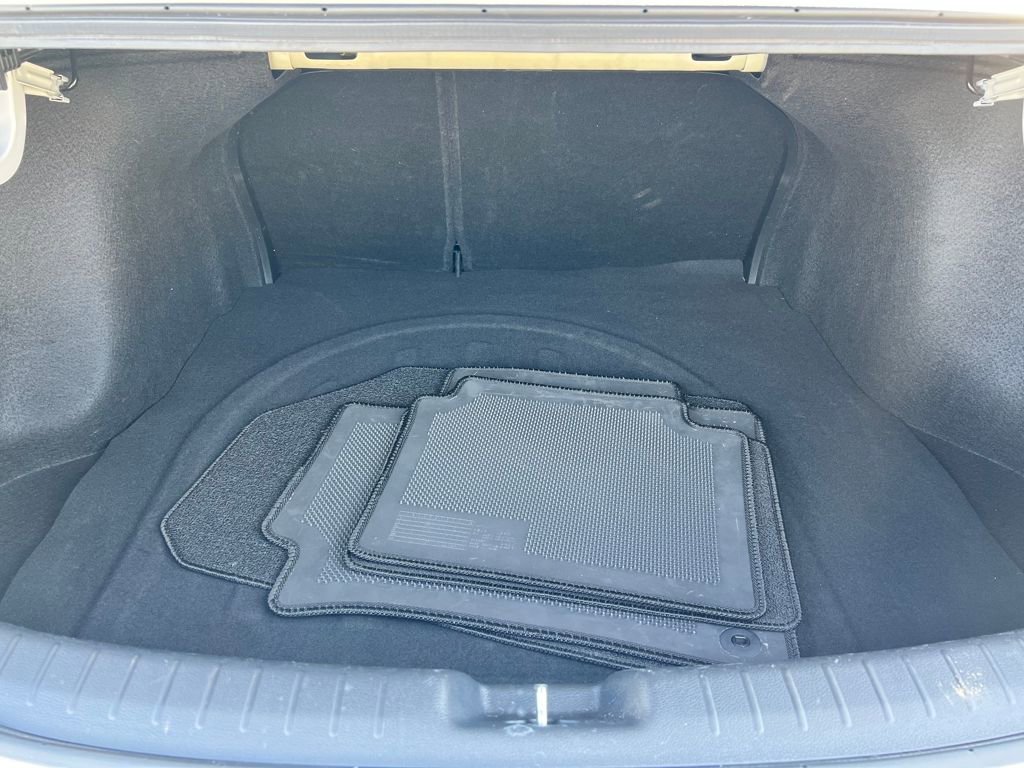 Used 2024 Kia Forte GT-Line image 13