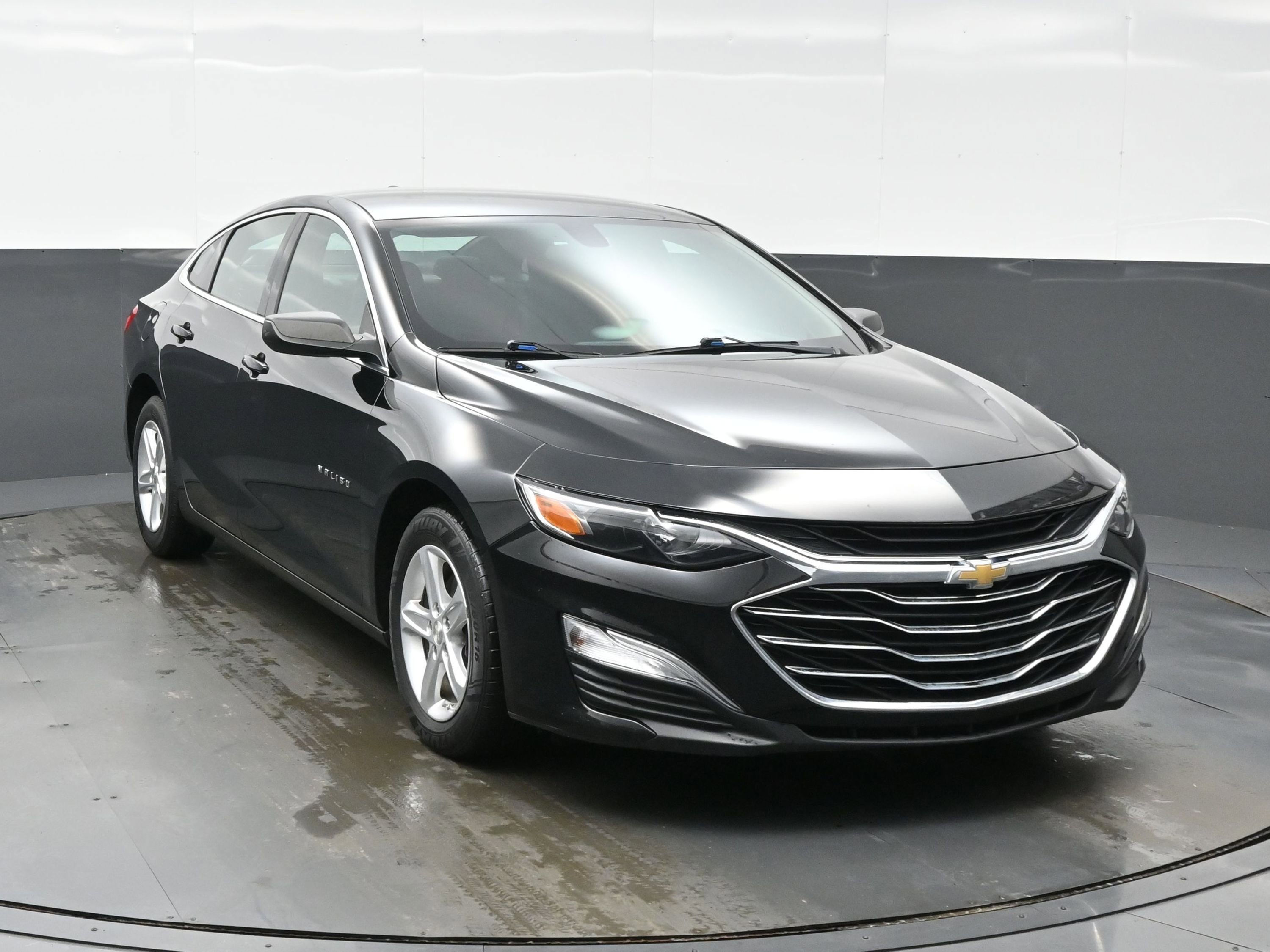 Used 2019 Chevrolet Malibu LS w/ LPO, Convenience Package 1 image 8