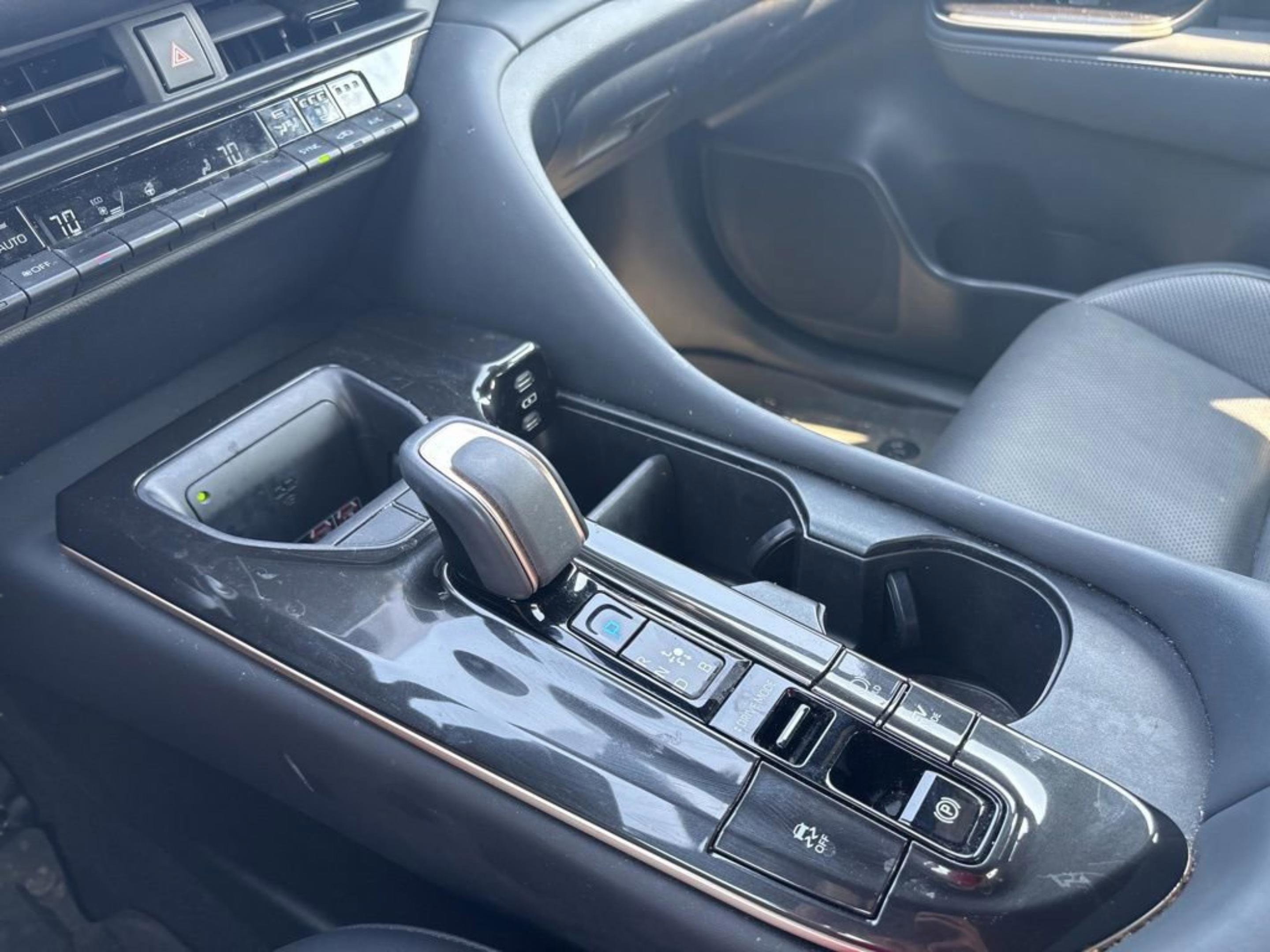 Used 2024 Toyota Crown Limited AWD/4WD image 20