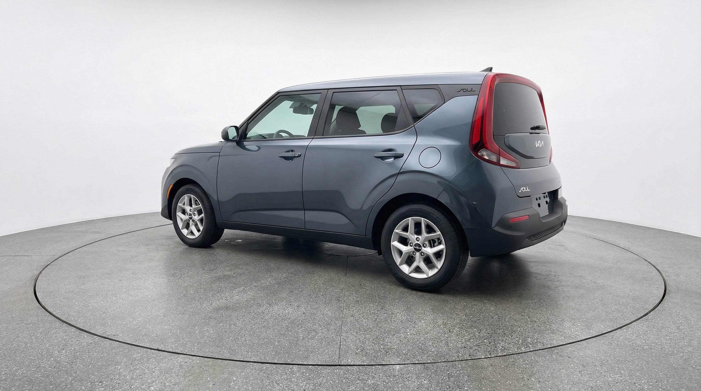 Used 2025 Kia Soul LX w/ LX Technology Package image 6