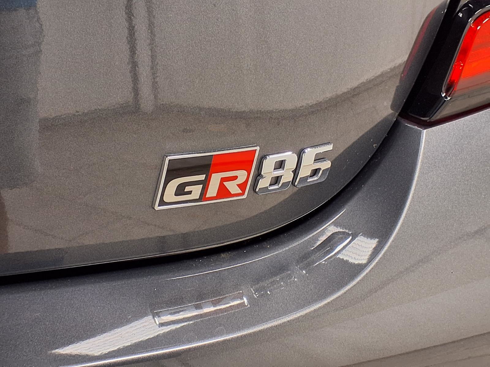 Used 2025 Toyota GR86 Premium image 29