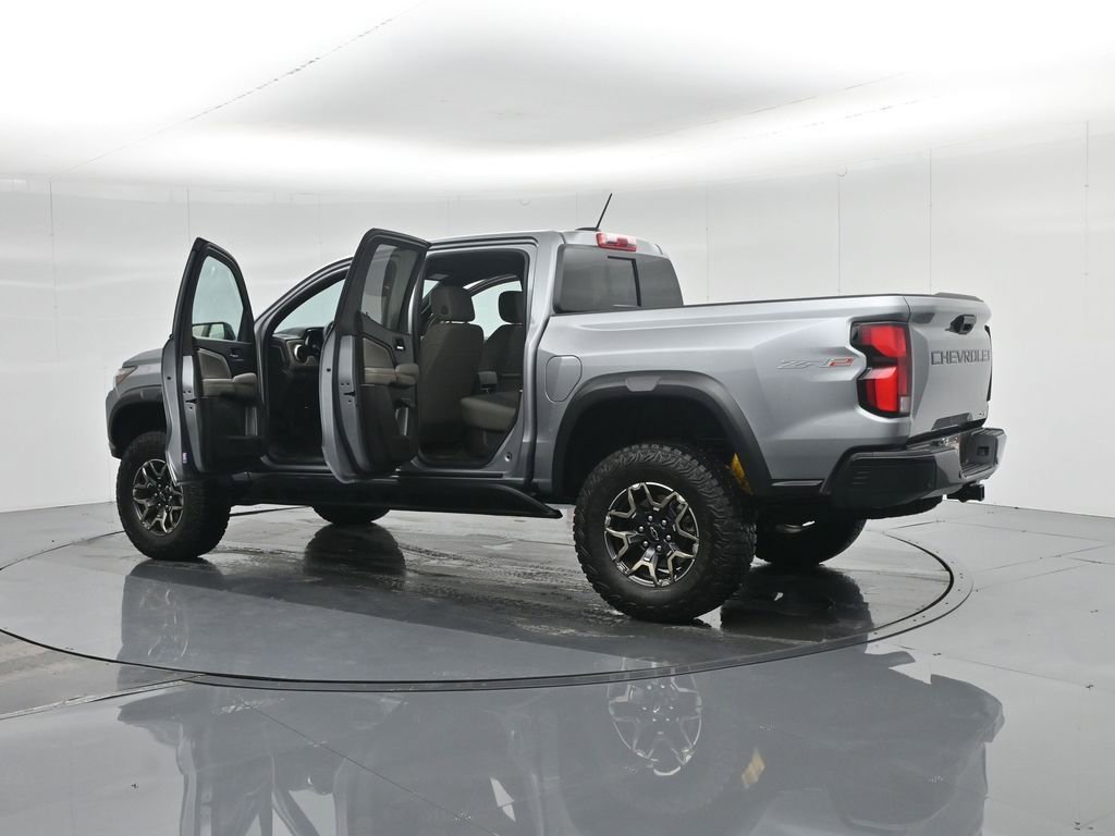 Used 2024 Chevrolet Colorado ZR2 w/ Technology Package image 37