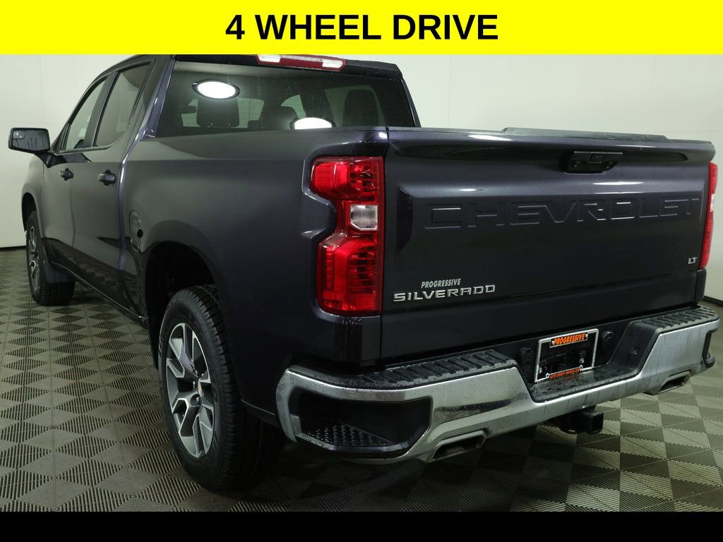 Used 2022 Chevrolet Silverado 1500 LT w/ Z71 Off-Road Package AWD/4WD image 4