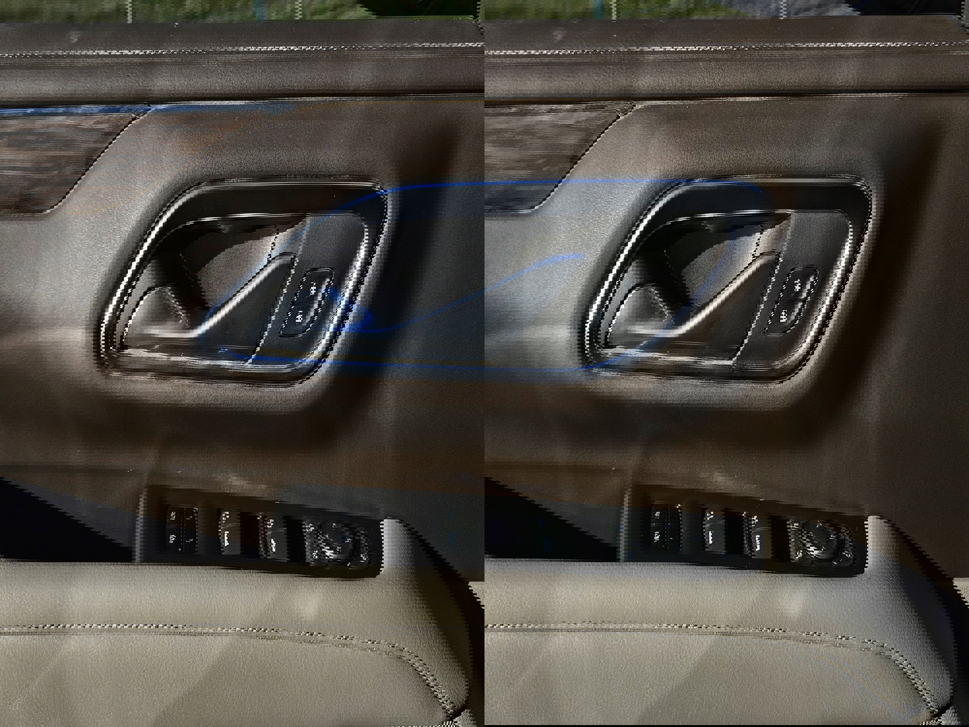 Used 2022 Chevrolet Tahoe Z71 w/ Z71 Off-Road Package image 27