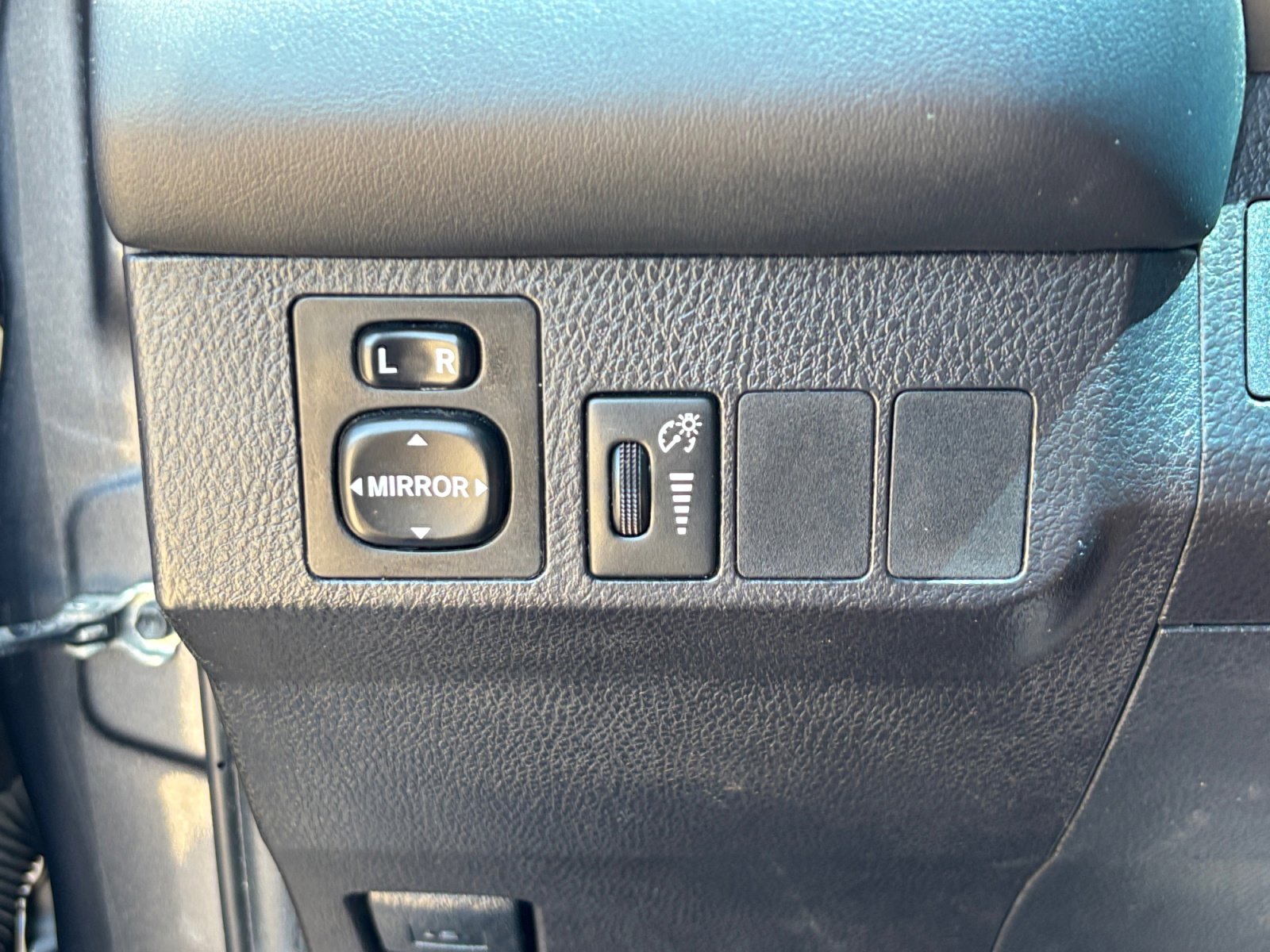 Used 2016 Toyota RAV4 XLE image 14