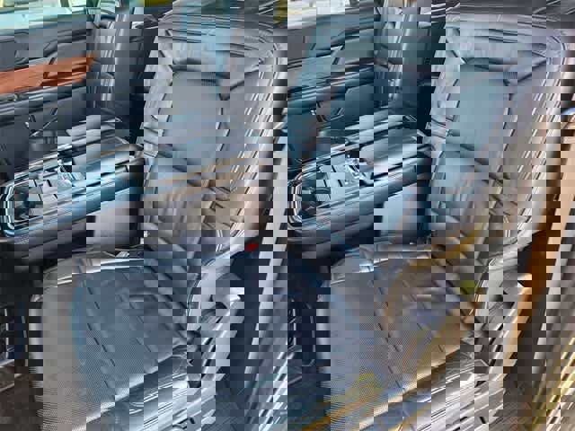 Used 2019 Lincoln Navigator L Reserve image 19