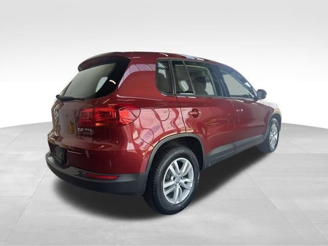 Used 2014 Volkswagen Tiguan S image 6